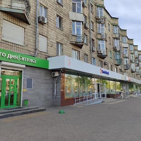 Апартаменти Дарницька Площа キエフ エクステリア 写真